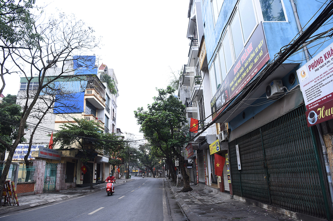 Hà Nội khác lạ sáng mùng 1 tết